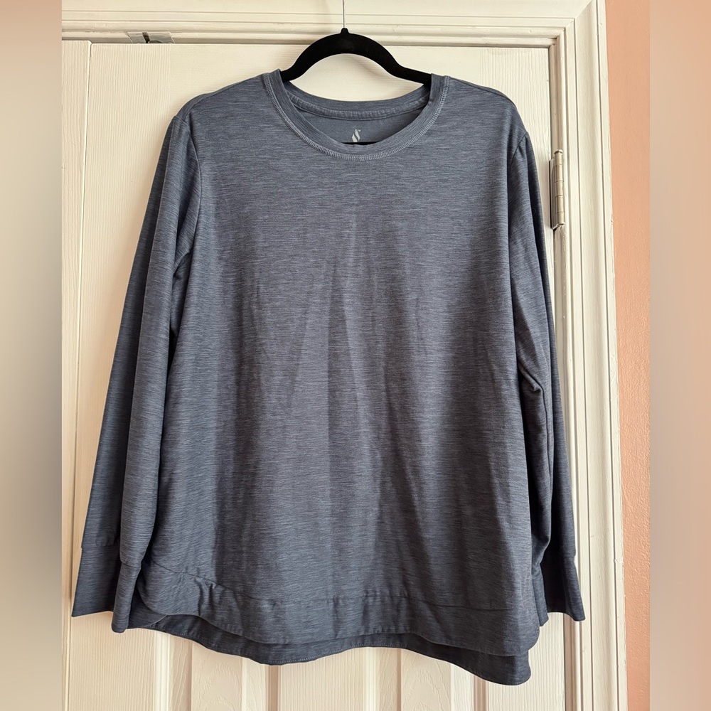 Sketchers XL Women’s Blue Long Sleeve Active Shirt